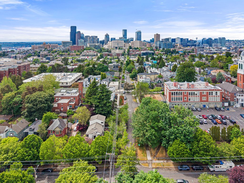5-web-or-mls-731 19th Ave, Seattle, WA_Luminate Media_05